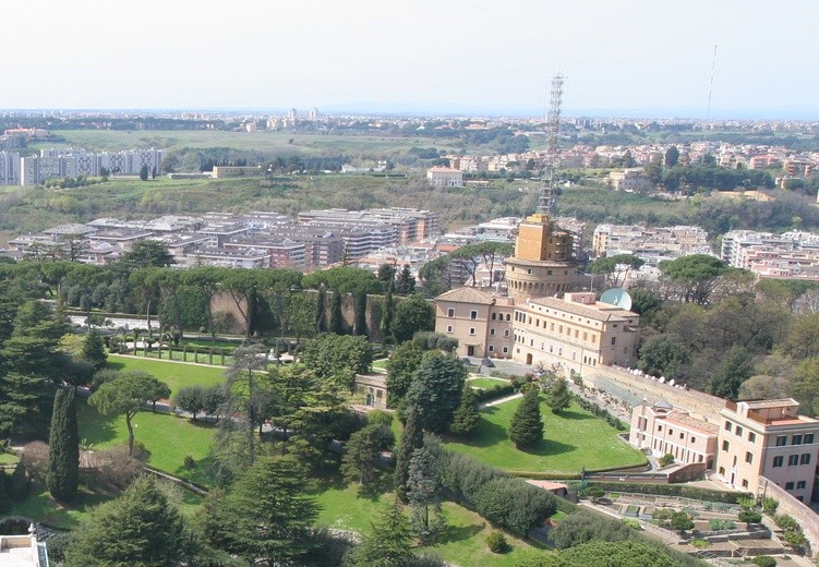 Watykan: do klasztoru Mater Ecclesiae wracają mniszki
