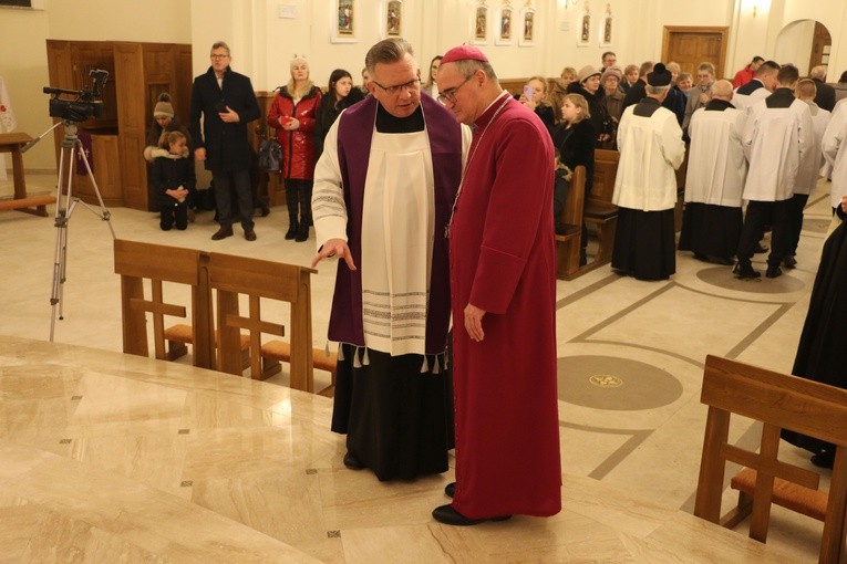 Rogotwórsk. Poświęcenie nowego ołtarza
