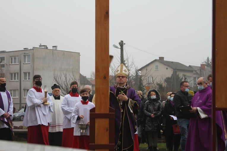 Ciechanów. Poświęcenie krzyża morowego