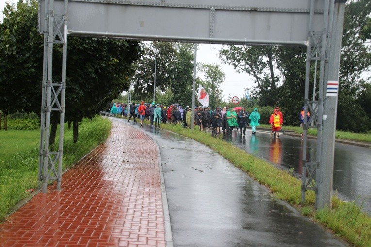 Pielgrzymka na Jasną Górę. Wyjście z Płocka cz.1