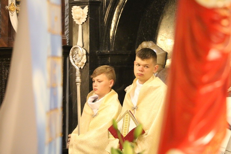 Krasne. Poświęcenie odnowionego ołtarza