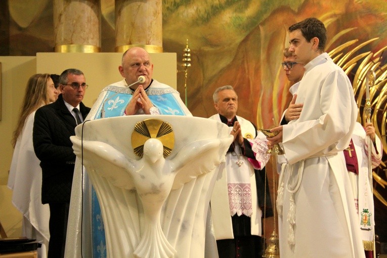 Ciechanów. Nawiedzenie w parafii Matki Bożej Fatimskiej