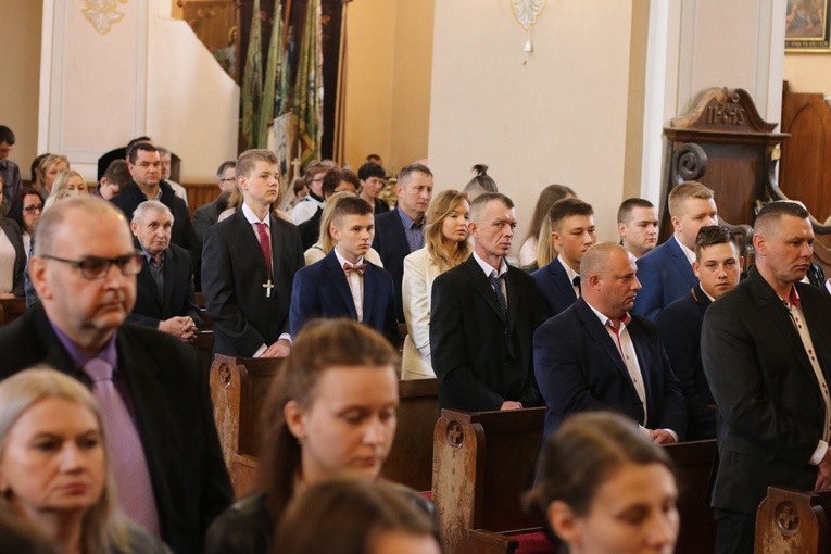 Bierzmowanie w makowskiej farze