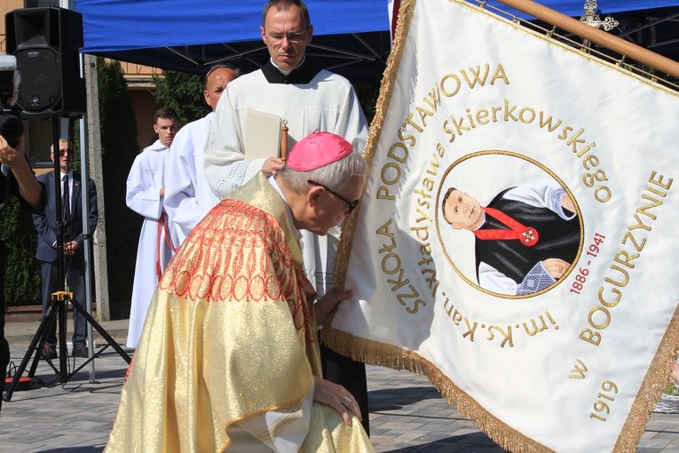 Bogurzyn. Upamiętnienie ks. Władysława Skierkowskiego