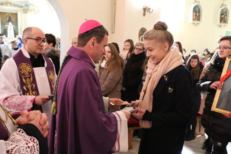 Bierzmowanie w Karniewie