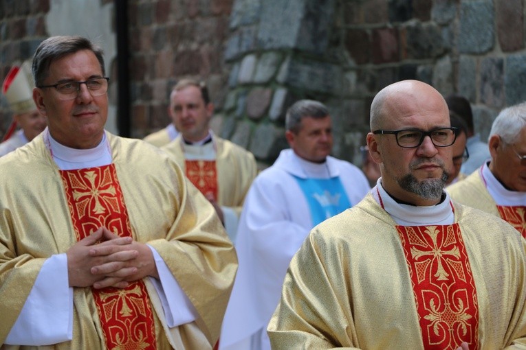 Czerwińsk. 50. rocznica koronacji obrazu Matki Bożej, cz. I