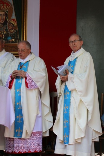 Koronacja w Smardzewie. Część I