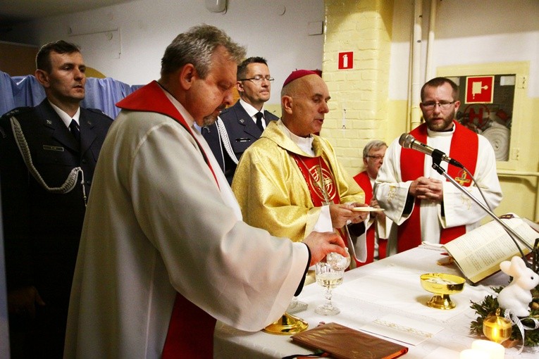 Bierzmowanie w więzieniu w Lublińcu
