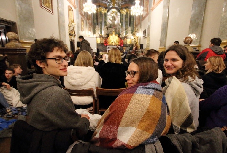 Jasna Góra - czuwanie maturzystów