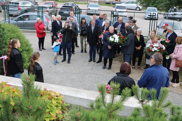 Prabuty - upamietnieni poległych na Kresach