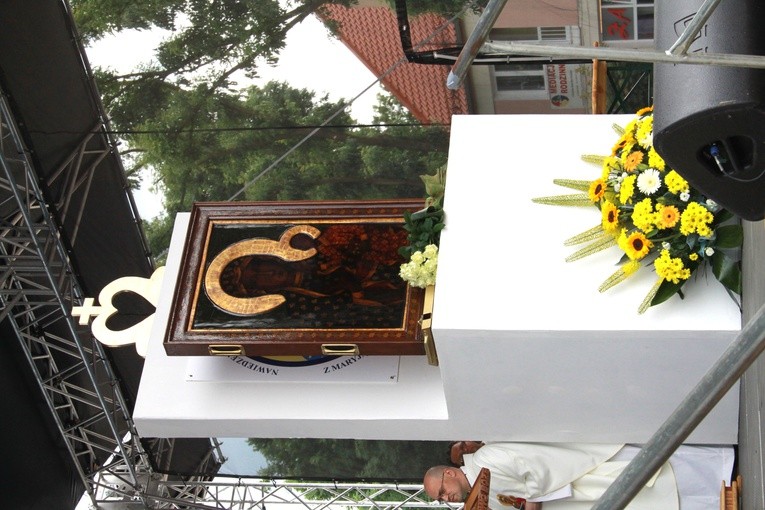 Pułtusk. Msza św. na rozpoczęcie nawiedzenia. Cz. 3