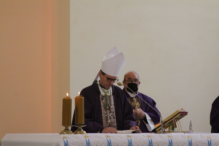 Płock. Pogrzeb ks. Hieronima Chamskiego (1932-2020)