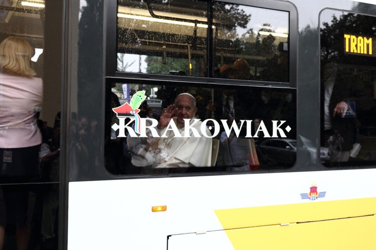 Papież Franciszek w tramwaju