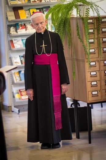 Wystawa o bp. Julianie Wojtkowskim