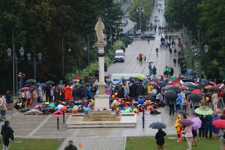 Pielgrzymka 2019. Wejście na Jasną Górę - część I