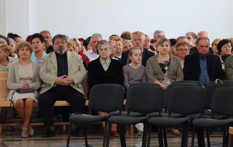 Konsekracja świątyni - parafia Trójcy Przenajświętszej Morąg