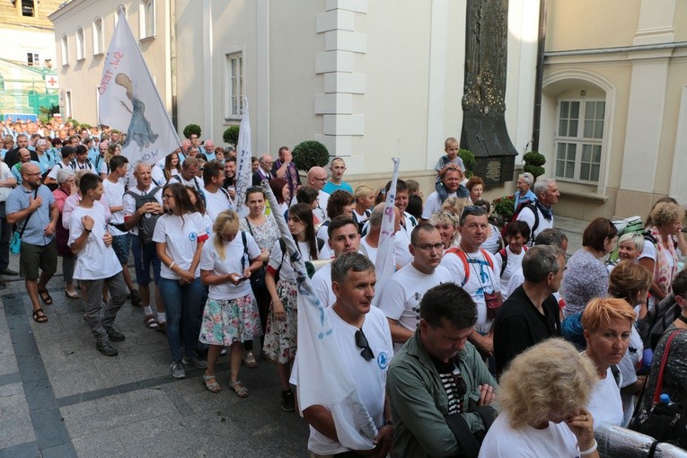 Pielgrzymka 2018. Wejście na Jasną Górę. cz. 2