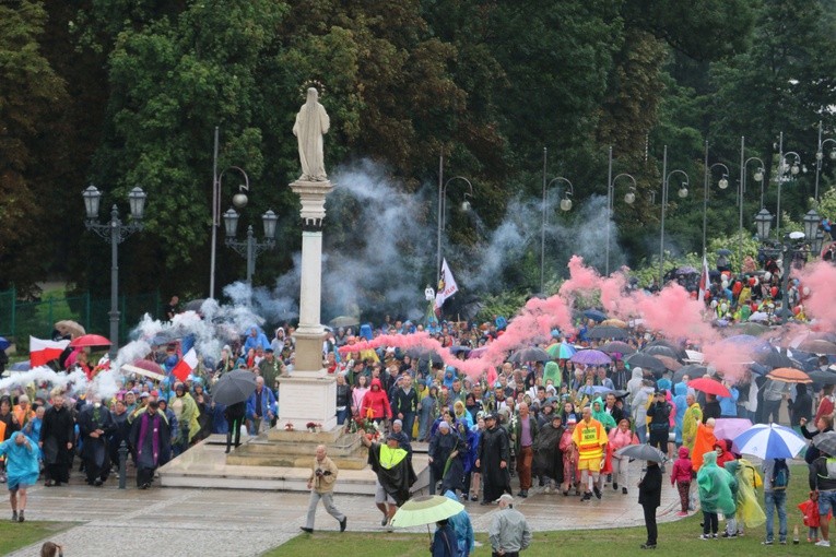 Pielgrzymka 2019. Wejście na Jasną Górę - część I