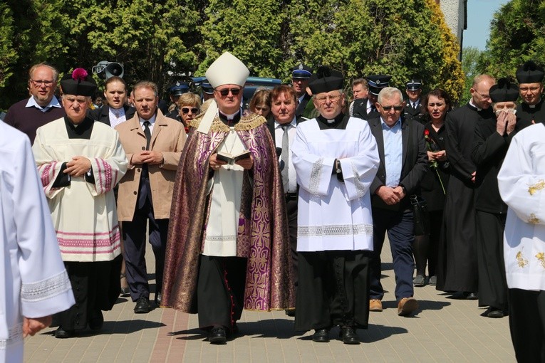 Grudusk. Pogrzeb ks. kan. Mieczysława Leśnikowskiego