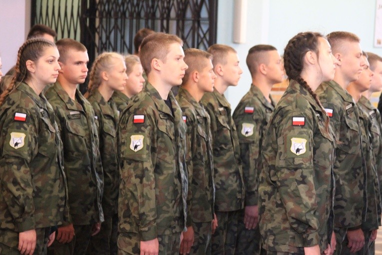 Ślubowanie klas pierwszych PUL