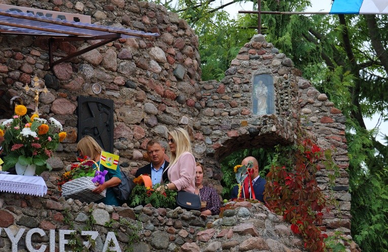 Dożynki w Zielonce Pasłęckiej