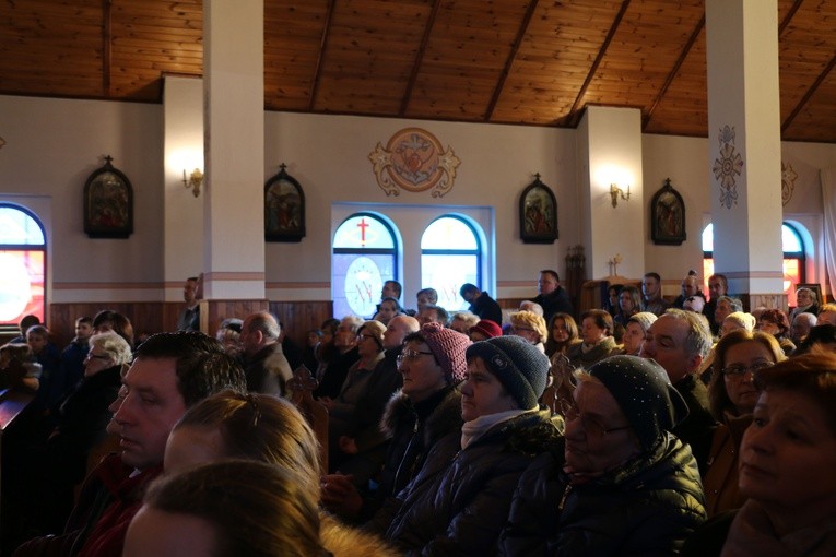 Nuna. Odsłonięcie pamiątkowej tablicy