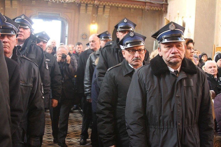 Pogrzeb ks. Adama Łacha - część I