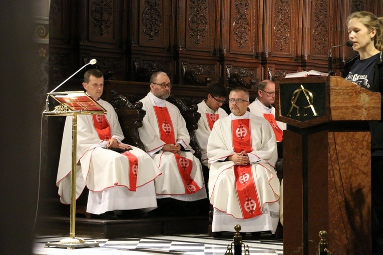 Pielgrzymka na Jasną Górę. Msza św. w katedrze cz. 2