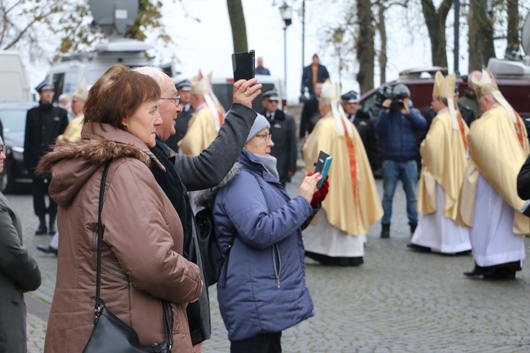 Płock. Ingres bp. Szymona Stułkowskiego. Cz. 2