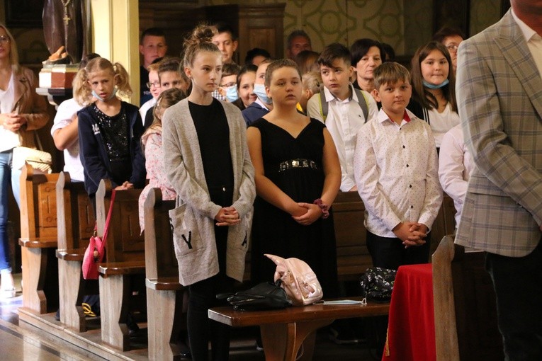 Uroczystości w SP im. Kardynała Stefana Wyszyńskiego w Siedlinie