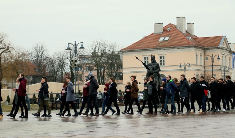Polonez na placu Jagiellończyka