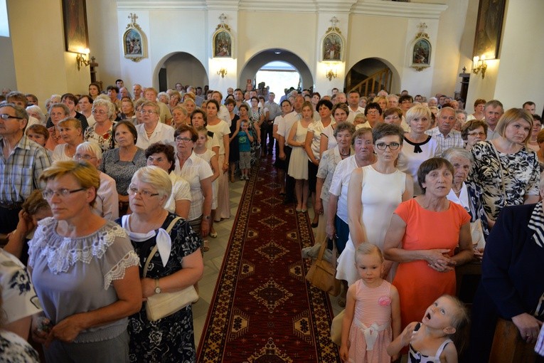 Karniewo. Nawiedzenie w parafii pw. Wszystkich Świetych