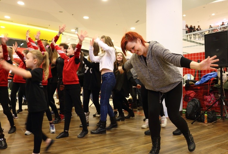 Taneczny flash mob w Elblągu