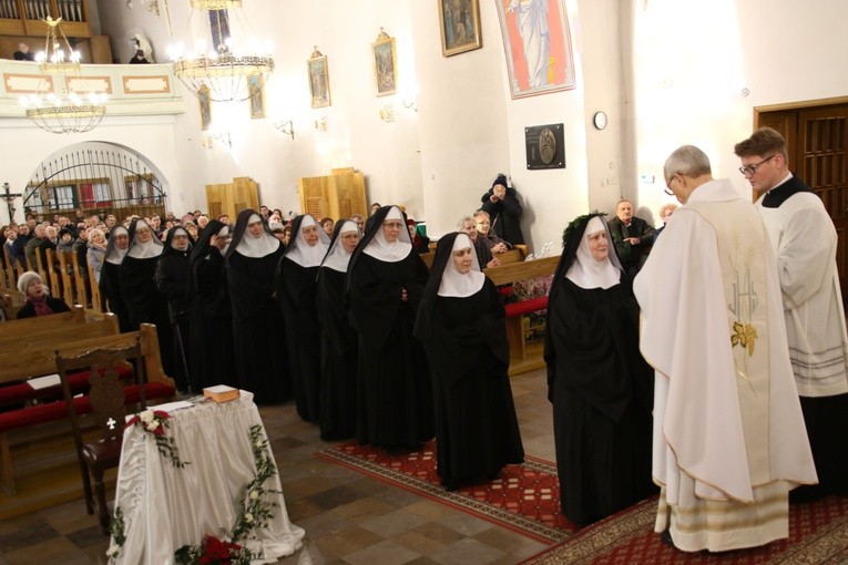 Śluby wieczyste u benedyktynek w Sierpcu