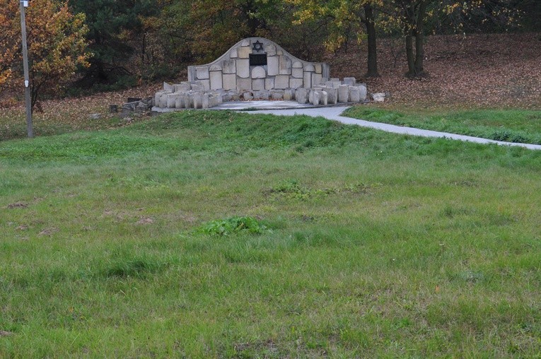 Cmentarz w Gąbinie