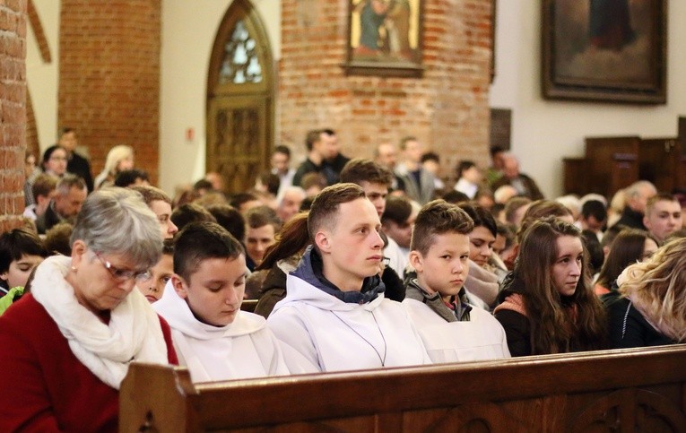Wielki Czwartek - Msza Krzyżma św.