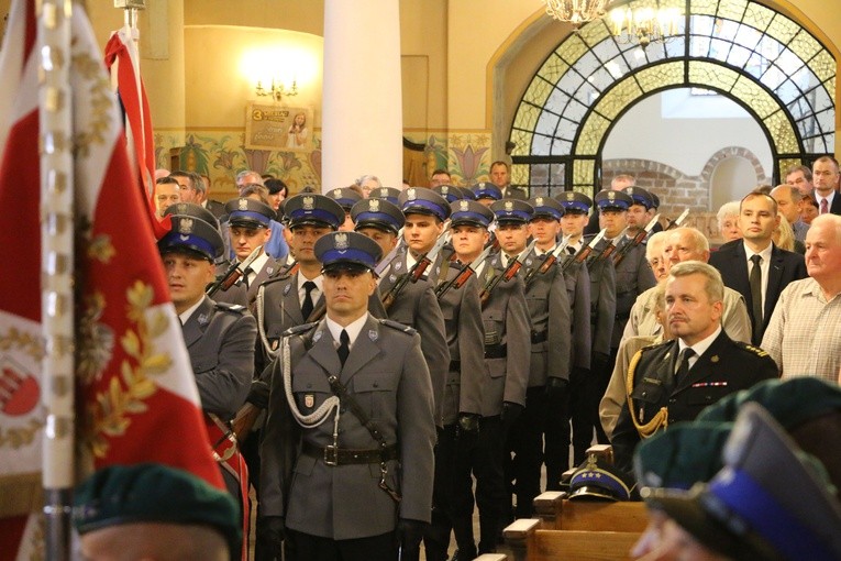 Sztandar dla policji w Przasnyszu