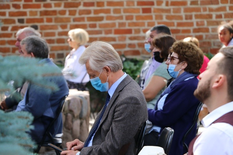 Czerwińsk. 50. rocznica koronacji obrazu Matki Bożej, cz. I