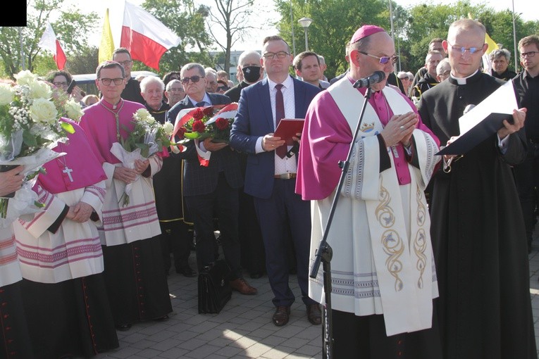 Płock. 30. rocznica pielgrzymki papieskiej - cz. 2