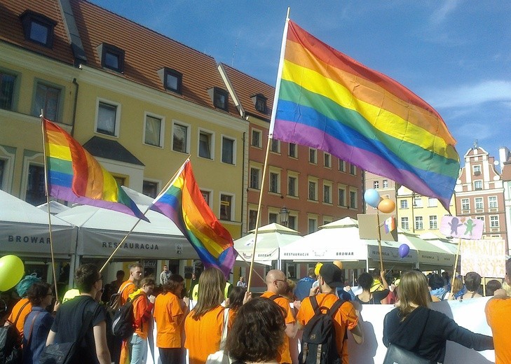 Opublikowano List Otwarty przeciw deklaracji LGBT+ w Warszawie