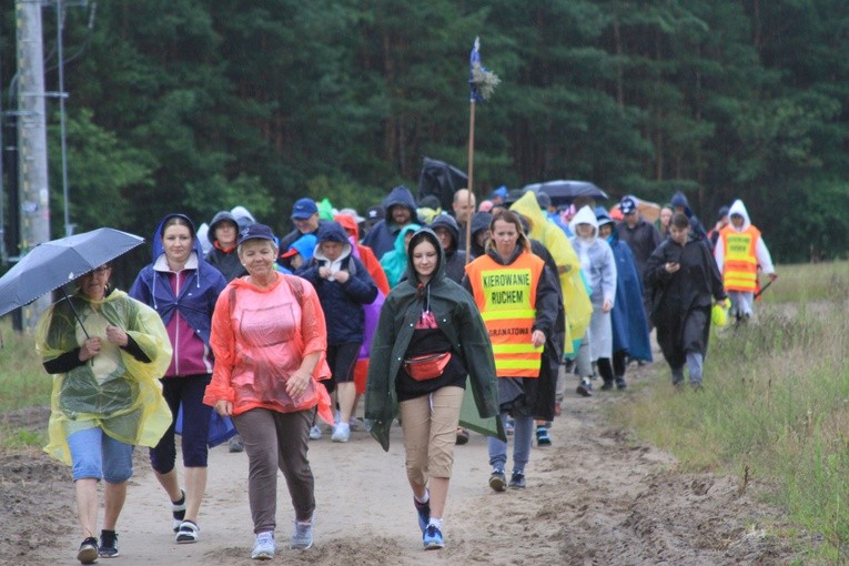 Pielgrzymka. Pątnicy w Sendeniu