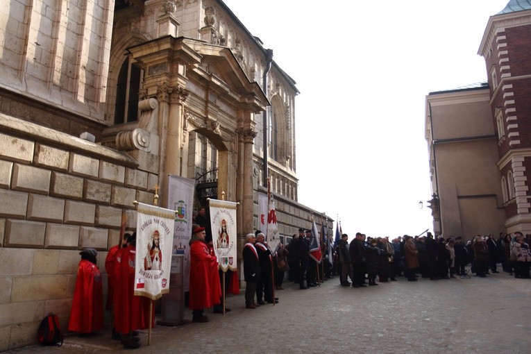 Ingres abp. Marka Jędraszewskiego do katedry na Wawelu