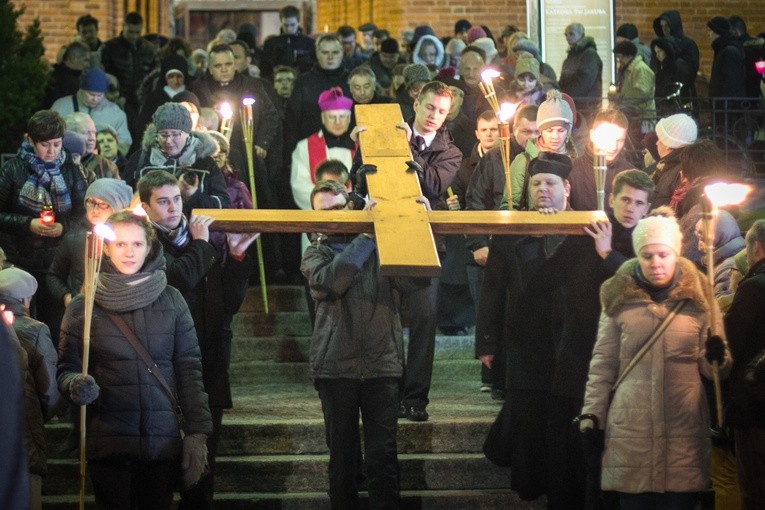 Droga Krzyżowa ulicami Olsztyna