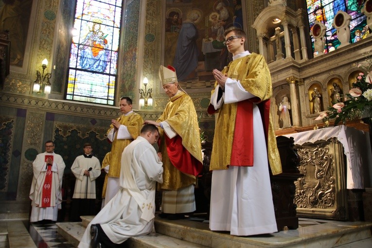 Płock. Święcenia kapłańskie - cz. 1