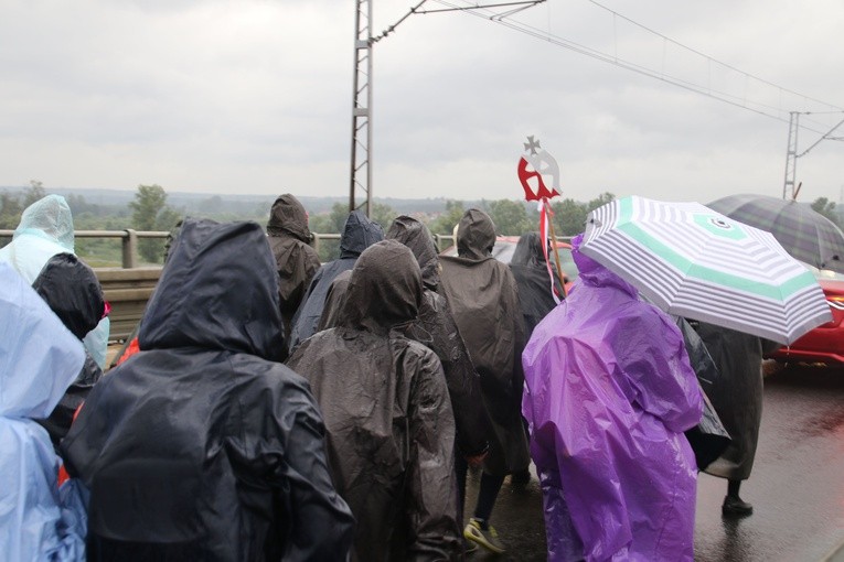 Pielgrzymka na Jasną Górę. Wyjście z Płocka cz.1