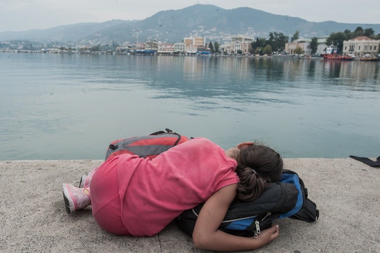 Włochy: Będą kary za łamanie przepisów podczas ratowania migrantów