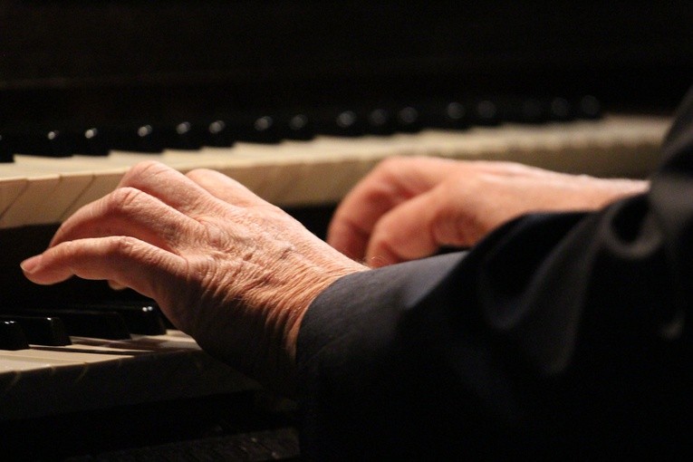 Trwają Karmelitańskie Spotkania z Muzyką Organową