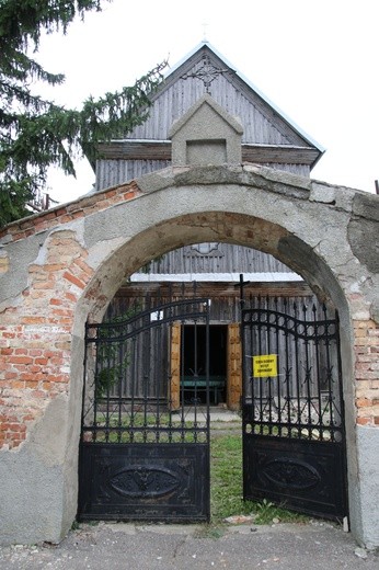 Zielona Ciechanowska. Remonty i budowa w parafii św. Mateusza