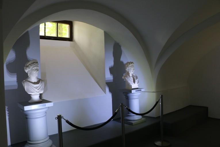 Odnowione krypty Krasińskich w Opinogórze