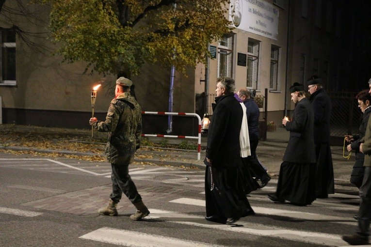 Płońsk. Różaniec w intencji zmarłych